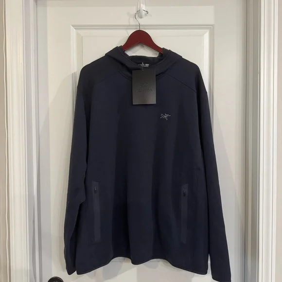 Arc’teryx Kyanite Pullover Hoody In Black Sapphire